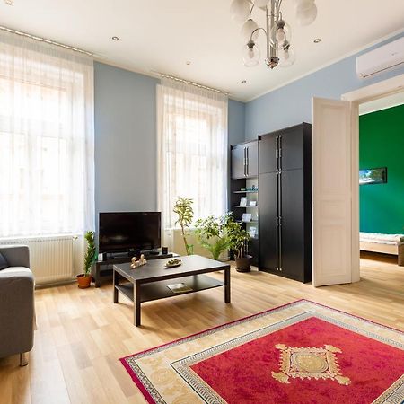 F24 Ferenc Apartment Budapest Eksteriør billede