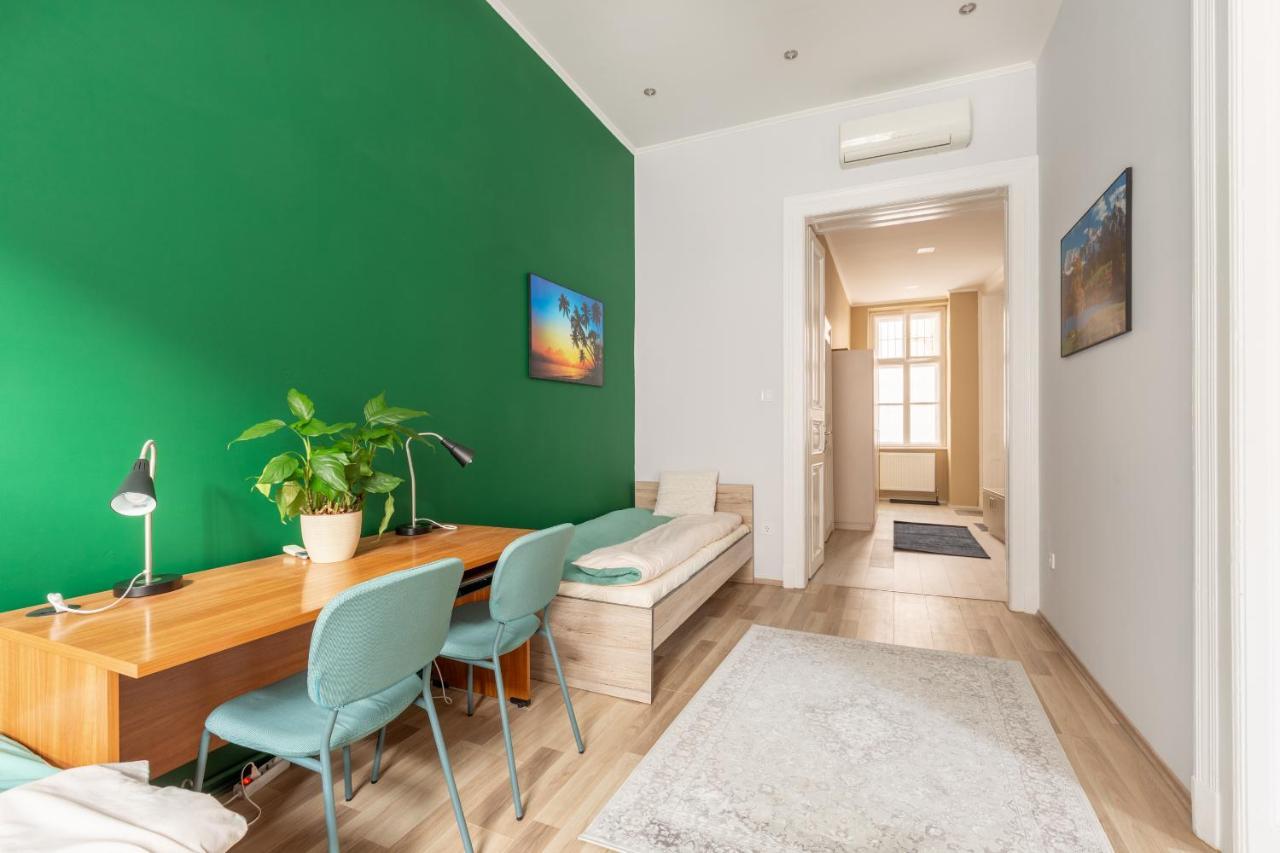 F24 Ferenc Apartment Budapest Eksteriør billede